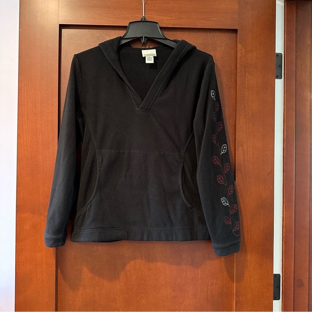 Sahalie Embroidered Fleece Sweatshirt Hoodie Leaves